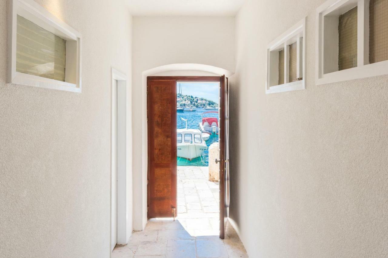 Hvar Riva Rooms هفار المظهر الخارجي الصورة